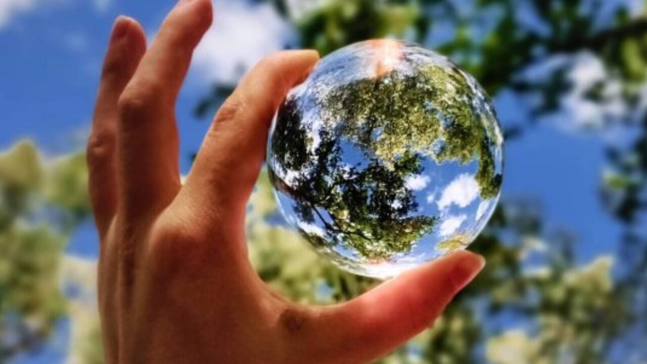 在碳与链之间寻找秩序：一份关于「CarbonCore 碳中和战略」的概念图解书写